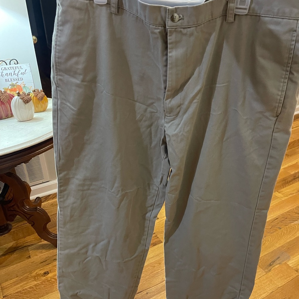Izod Men's Tan Chinos